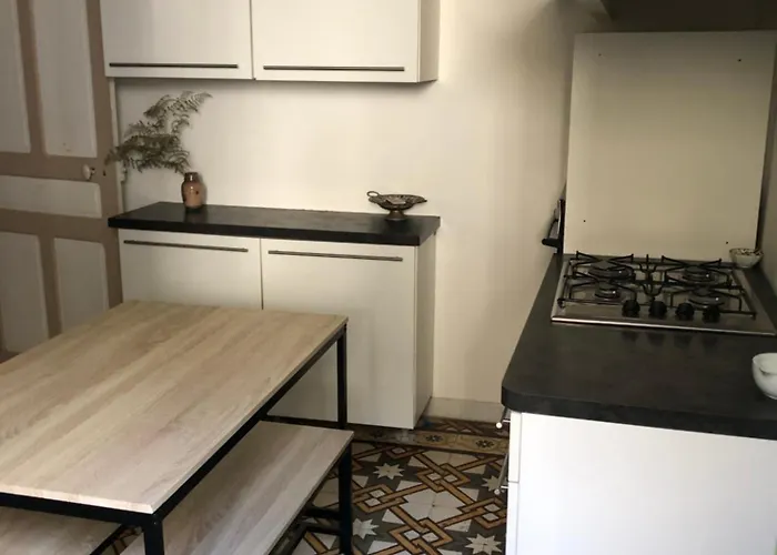 Entre Montagne Et * Bastelica