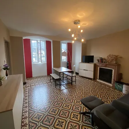 Entre Montagne Et Apartment